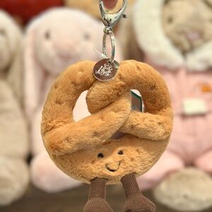 Rare! Jellycat Pretzel Bag Charm 🥨